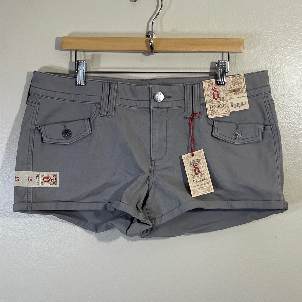 NWT Decree Gray Cargo Short Shorts